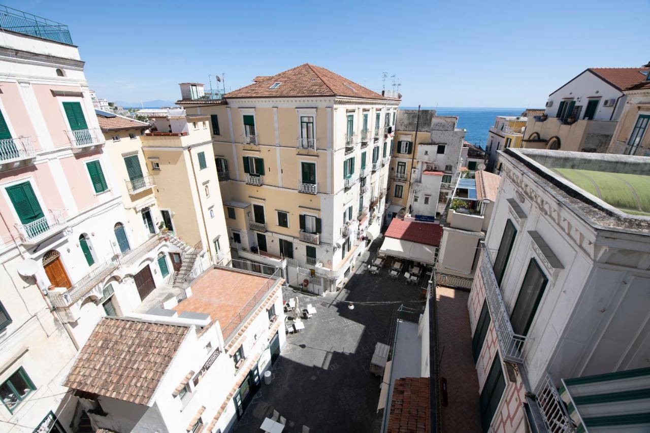 Amalfi Old Square Room & Apartments ภายนอก รูปภาพ