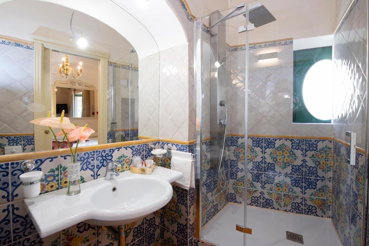 Amalfi Old Square Room & Apartments ภายนอก รูปภาพ