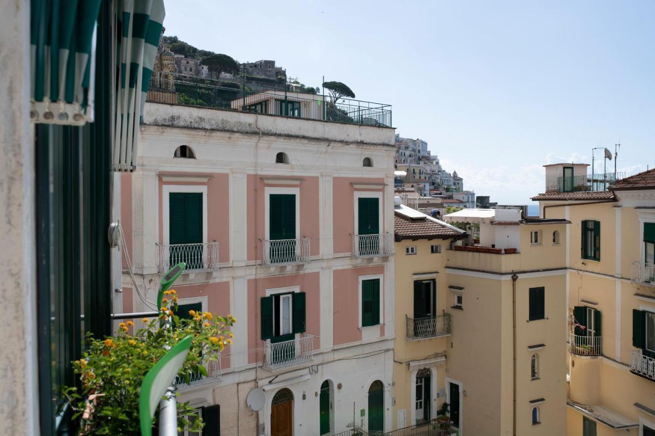 Amalfi Old Square Room & Apartments ภายนอก รูปภาพ