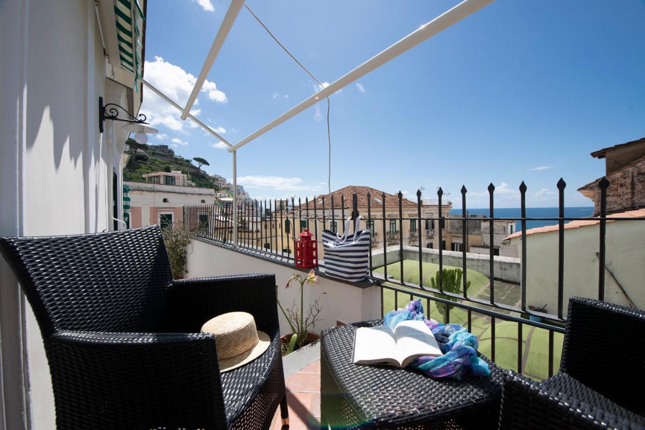 Amalfi Old Square Room & Apartments ภายนอก รูปภาพ